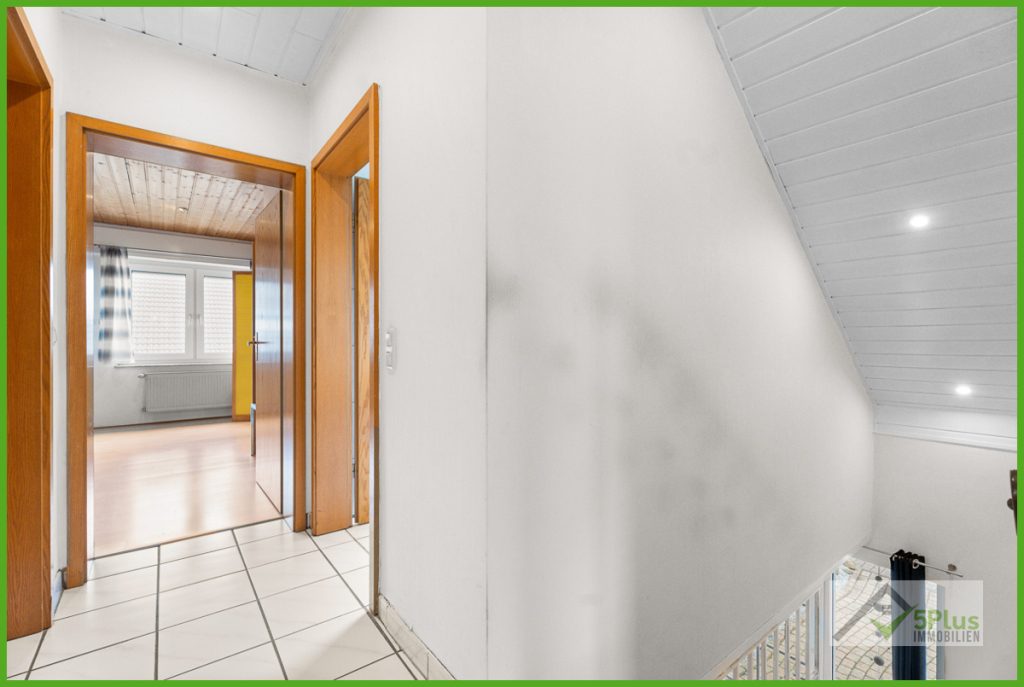 Immobilienangebot - Inden - Alle - + 5PLUS + IHR WOHNGLÜCK IN INDEN/ALTDORF + EINFAMILIENHAUS MIT EINLIEGERWOHNUNG, GARTEN UND GARAGE +
