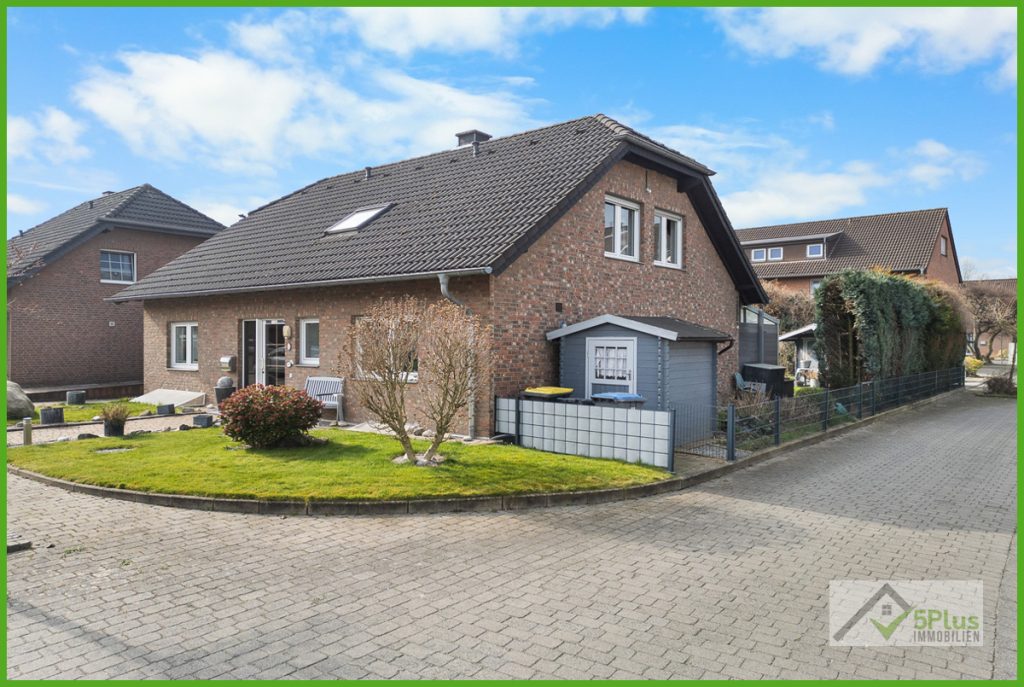 Immobilienangebot - Inden - Alle - + 5PLUS + IHR WOHNGLÜCK IN INDEN/ALTDORF + EINFAMILIENHAUS MIT EINLIEGERWOHNUNG, GARTEN UND GARAGE +