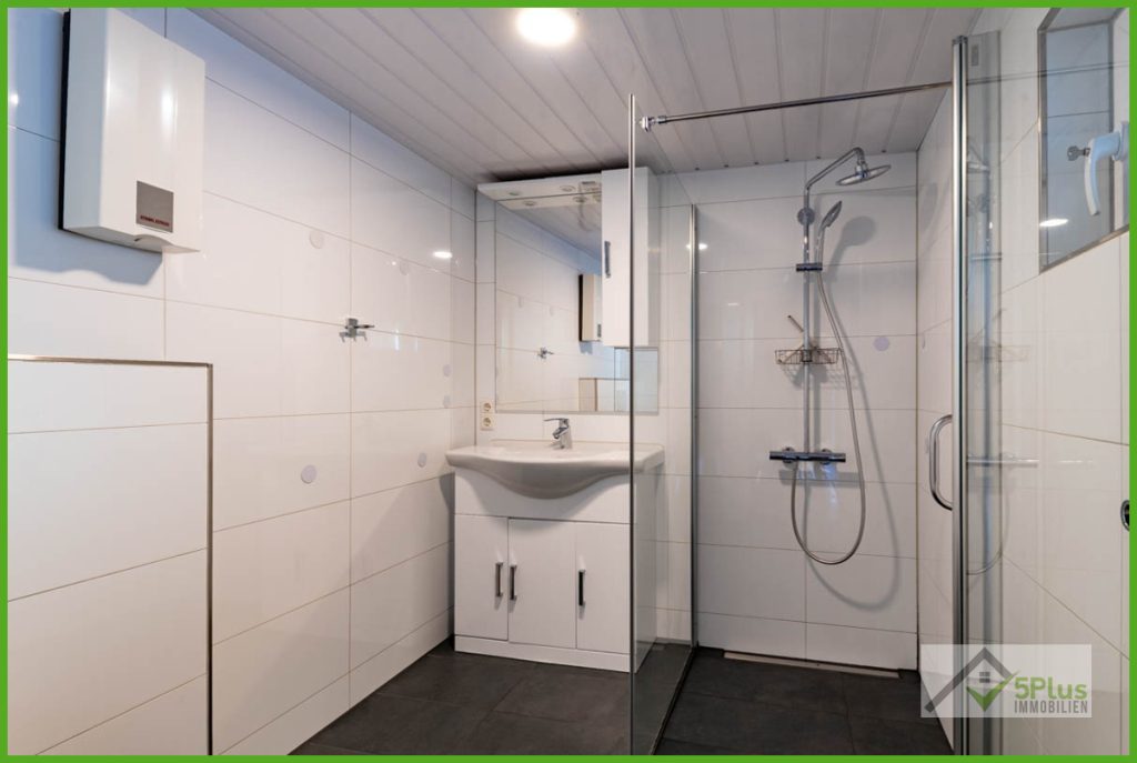 Immobilienangebot - Langerwehe - Alle - + 5PLUS + KLEIN FEIN MEIN + REIHENHAUS MIT GARTEN UND DOPPELGARAGE IN GUTER LAGE VON LANGERWEHE +