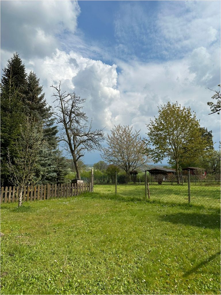 Immobilienangebot - Aachen - Alle - Schönes Mehrfamilienhaus in ruhiger Lage mit Blick ins Grüne