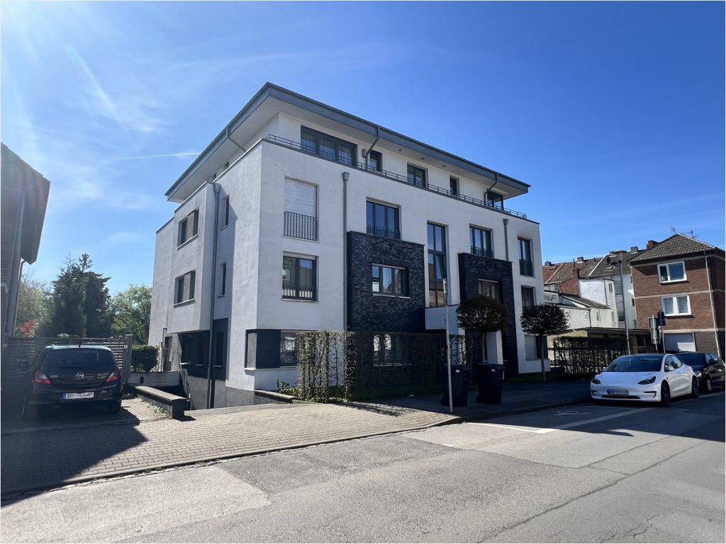 Immobilienangebot - Würselen - Alle - moderne Maisonette Wohnung mit Tiefgarage