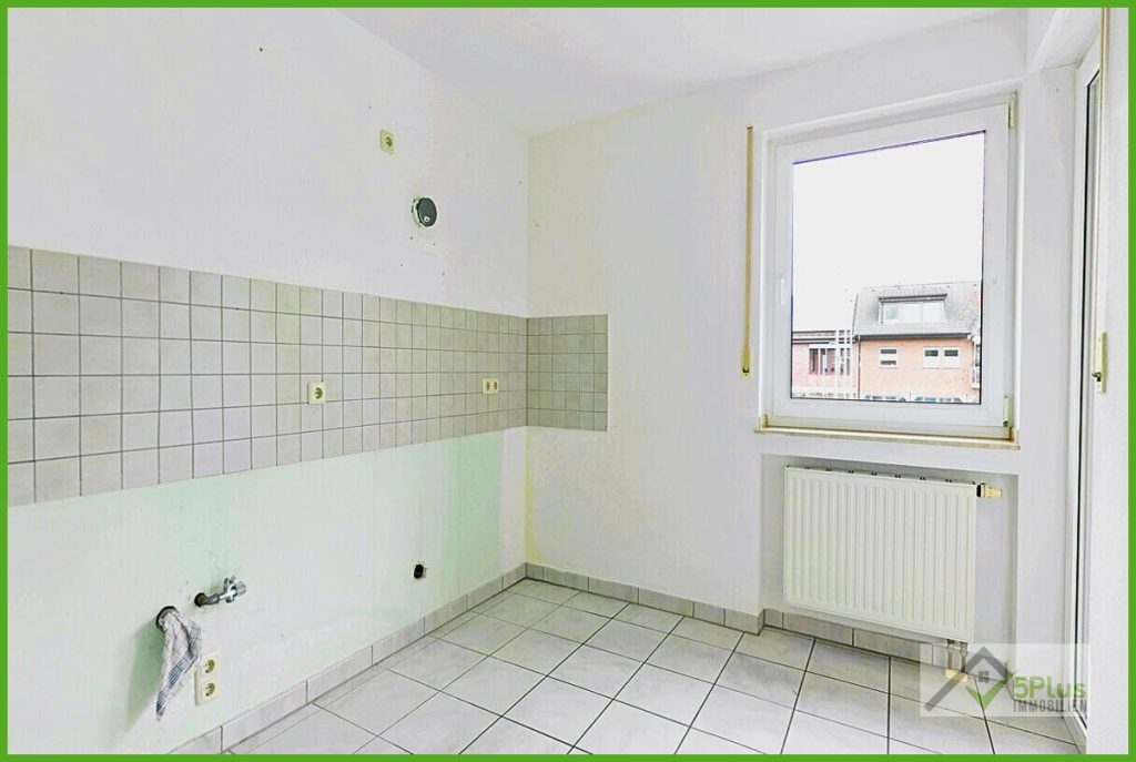 Immobilienangebot - Inden - Alle - + 5PLUS + LEBEN IM ZENTRUM: GEPFLEGTE 3-ZIMMER-WOHNUNG MIT BALKON IN INDEN / ALTDORF +