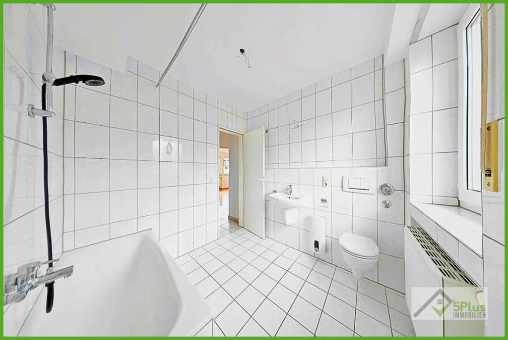 Immobilienangebot - Inden - Alle - + 5PLUS + LEBEN IM ZENTRUM: GEPFLEGTE 3-ZIMMER-WOHNUNG MIT BALKON IN INDEN / ALTDORF +