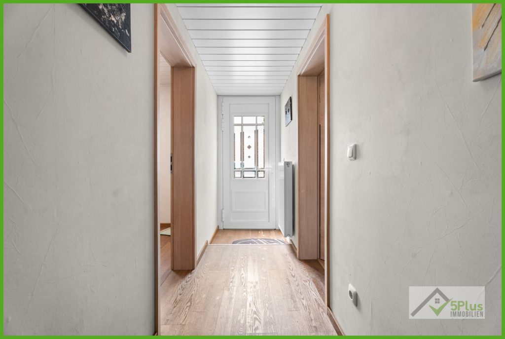 Immobilienangebot - Niederzier - Alle - + 5PLUS + CHARME TRIFFT KOMFORT: BEHAGLICHES BAUERNHAUS IN TOP ZUSTAND + GUTE LAGE VON NIEDERZIER +