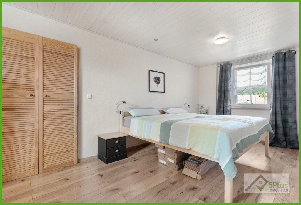 Immobilienangebot - Niederzier - Alle - + 5PLUS + CHARME TRIFFT KOMFORT: BEHAGLICHES BAUERNHAUS IN TOP ZUSTAND + GUTE LAGE VON NIEDERZIER +