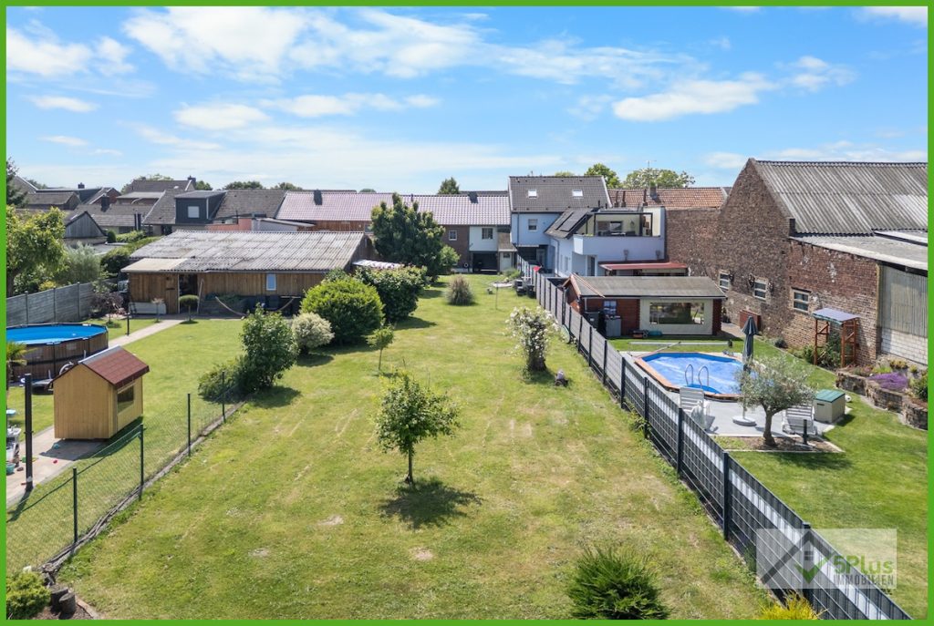 Immobilienangebot - Niederzier - Alle - + 5PLUS + CHARME TRIFFT KOMFORT: BEHAGLICHES BAUERNHAUS IN TOP ZUSTAND + GUTE LAGE VON NIEDERZIER +