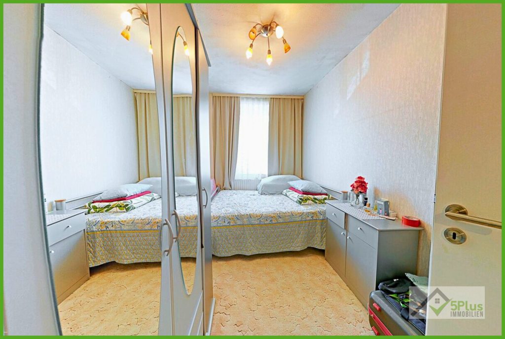 Immobilienangebot - Düren - Alle - + 5PLUS + GUT VERMIETETE 3-ZIMMER WOHNUNG MIT LOGGIA UND TG-STELLPLATZ IN ZENTRALER LAGE VON DÜREN +