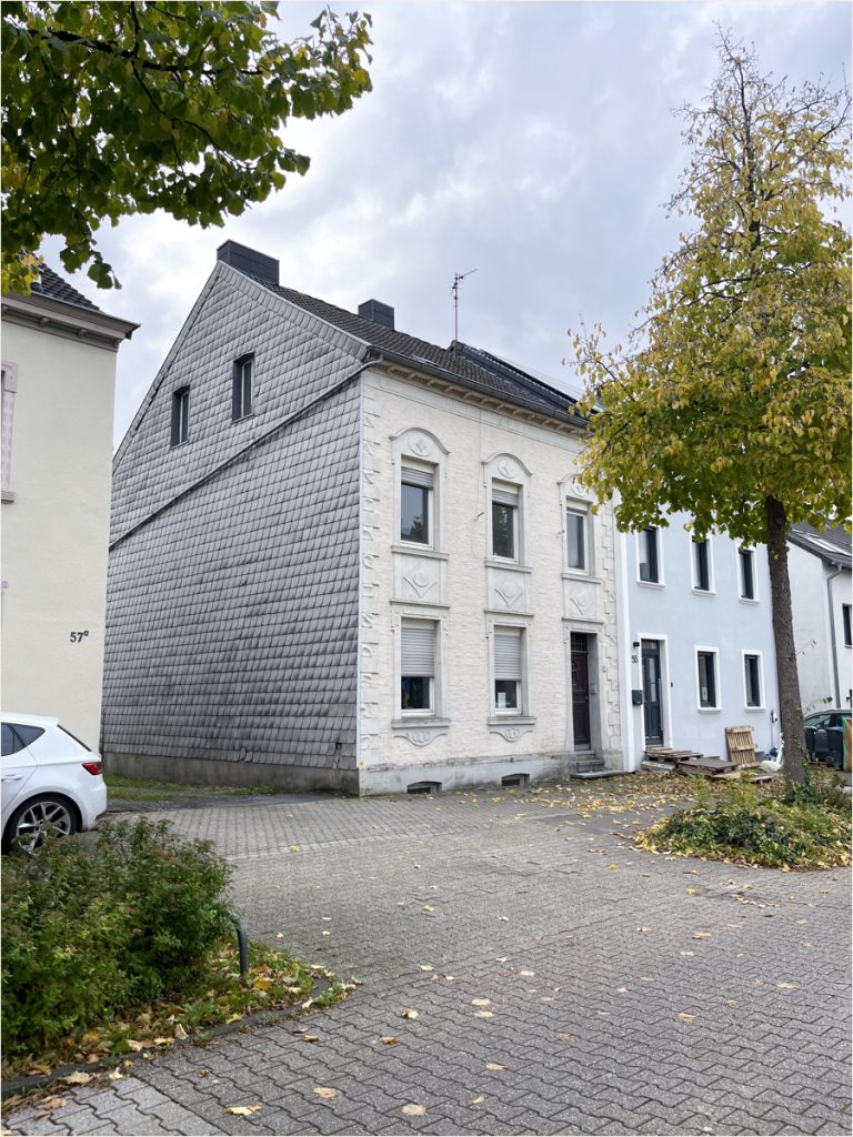 Immobilienangebot - Aachen / Brand - Alle - sanierungsbedürftiges Einfamilienhaus in Aachen-Brand