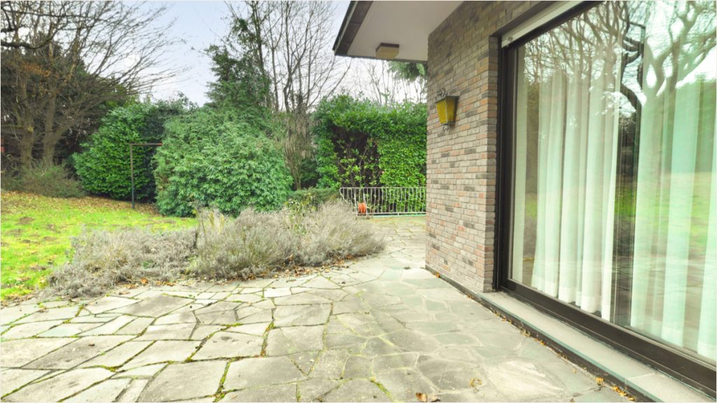 Immobilienangebot - Aachen / Haaren - Alle - Geräumiges Einfamilienhaus mit großem Garten in AC Haaren