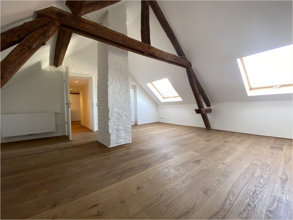 Immobilienangebot - Aachen - Alle - Außergewöhnliches Wohnhaus mit Geschichte zur Miete
