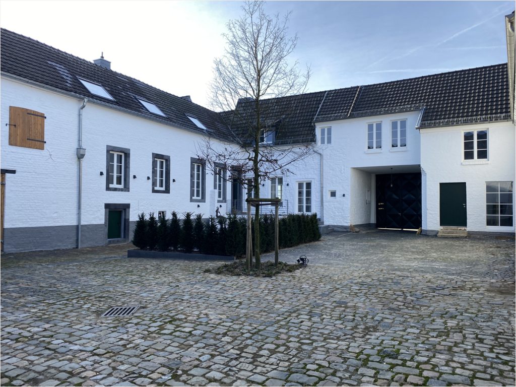 Immobilienangebot - Aachen - Alle - Außergewöhnliches Wohnhaus mit Geschichte zur Miete