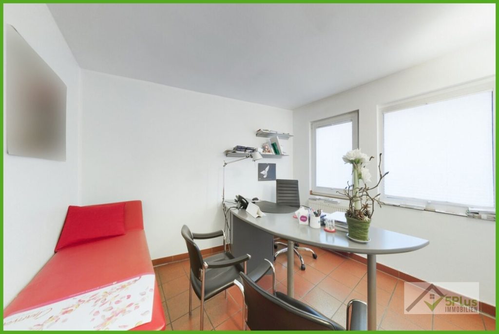 Immobilienangebot - Düren / Birkesdorf - Alle - +5PLUS+ RAUM FÜR IHR KONZEPT: VIELSEITIG NUTZBARE GEWERBEFLÄCHE IN GUTER LAGE VON DÜREN-BIRKESDORF +