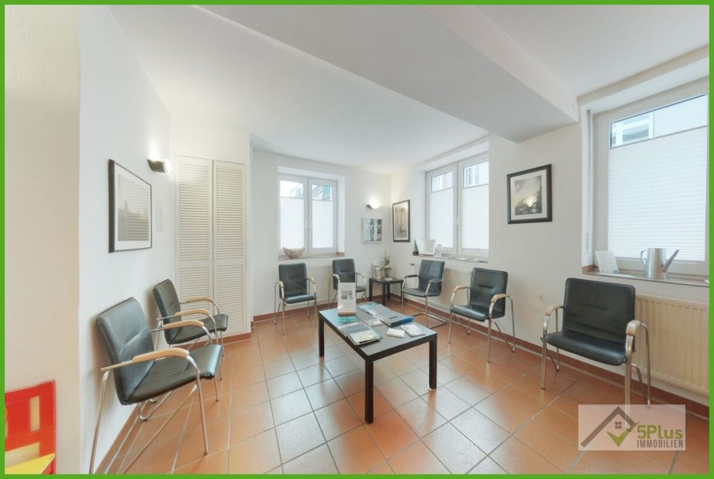 Immobilienangebot - Düren / Birkesdorf - Alle - +5PLUS+ RAUM FÜR IHR KONZEPT: VIELSEITIG NUTZBARE GEWERBEFLÄCHE IN GUTER LAGE VON DÜREN-BIRKESDORF +