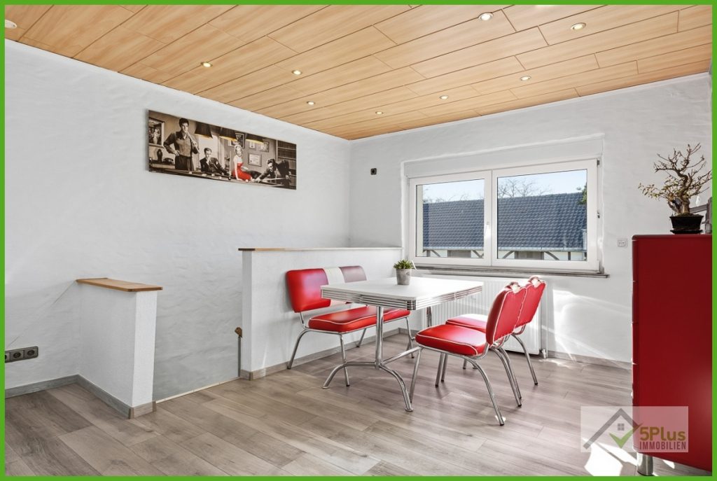Immobilienangebot - Düren / Lendersdorf - Alle - + 5PLUS + RENDITECHANCE: TOP-GEPFLEGTE MAISONETTEWOHNUNG IN DÜREN / LENDERSODRF +