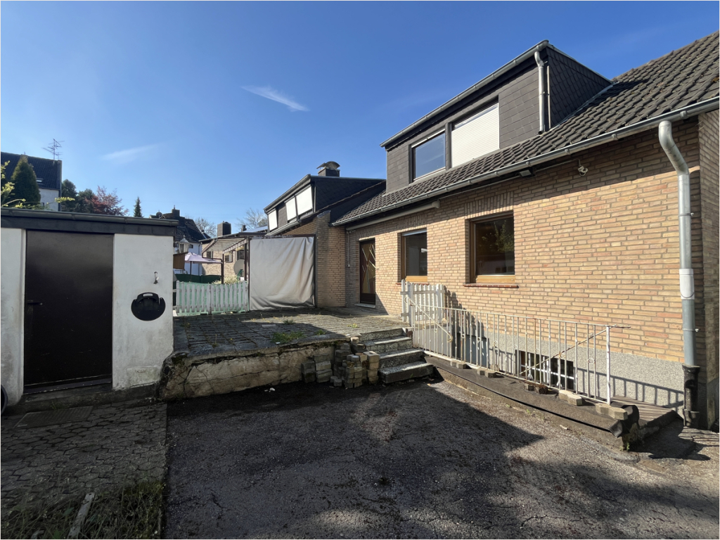 Immobilienangebot - Stolberg - Alle - Sanierungsbedürftiges Einfamilienhaus in Stolberg-Büsbach