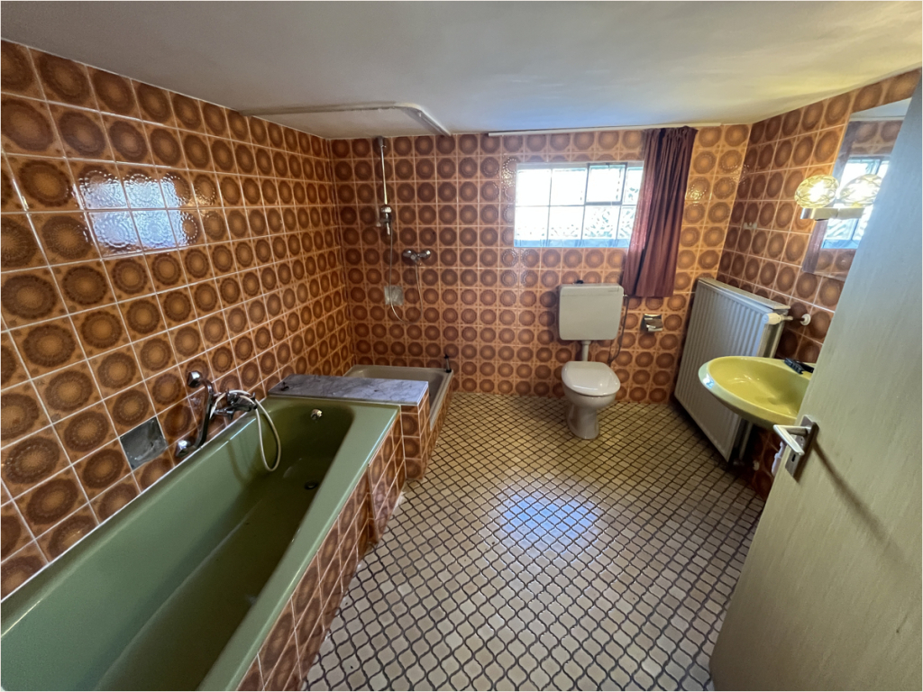 Immobilienangebot - Stolberg - Alle - Sanierungsbedürftiges Einfamilienhaus in Stolberg-Büsbach