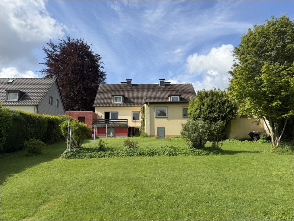 Immobilienangebot - Aachen / Kornelimünster - Alle - Sanierungsbedürftiges Wohnhaus mit Potential!