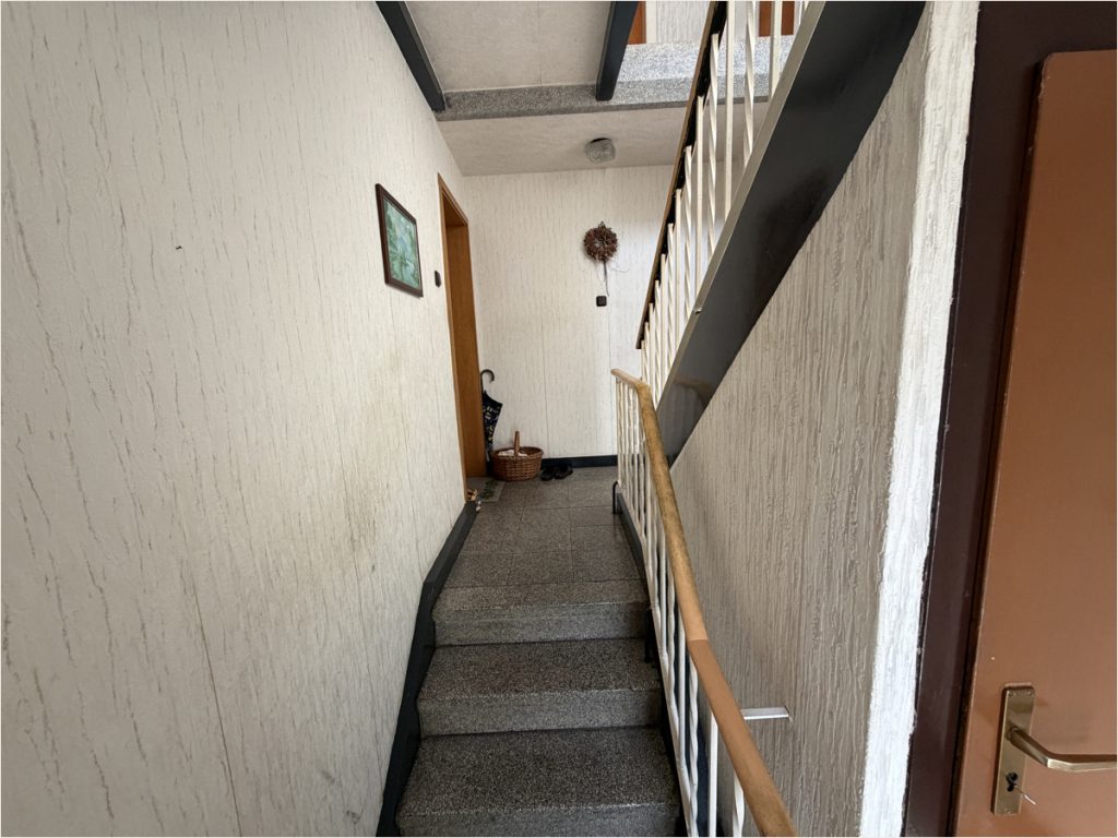 Immobilienangebot - Aachen / Kornelimünster - Alle - Sanierungsbedürftiges Wohnhaus mit Potential!