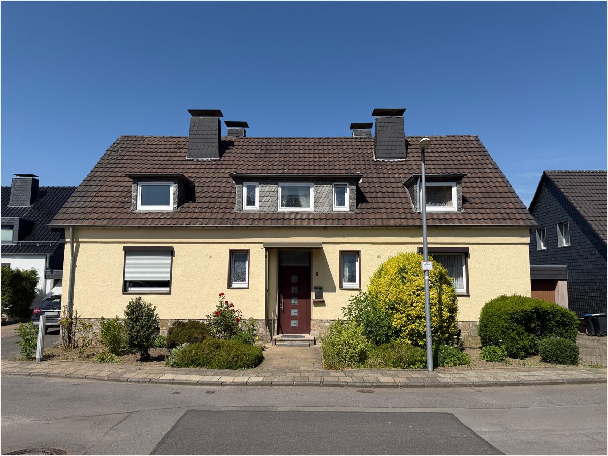 Immobilienangebot - Aachen / Kornelimünster - Alle - Sanierungsbedürftiges Wohnhaus mit Potential!