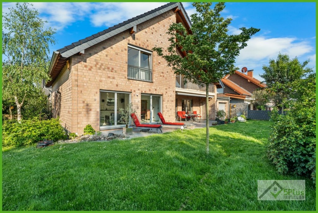 Immobilienangebot - Inden - Alle - + 5PLUS + RAUM, RUHE, LEBENSQUALITÄT: EXKLUSIVES EINFAMILIENHAUS AUF CA. 201M² IN INDEN / ALTDORF +