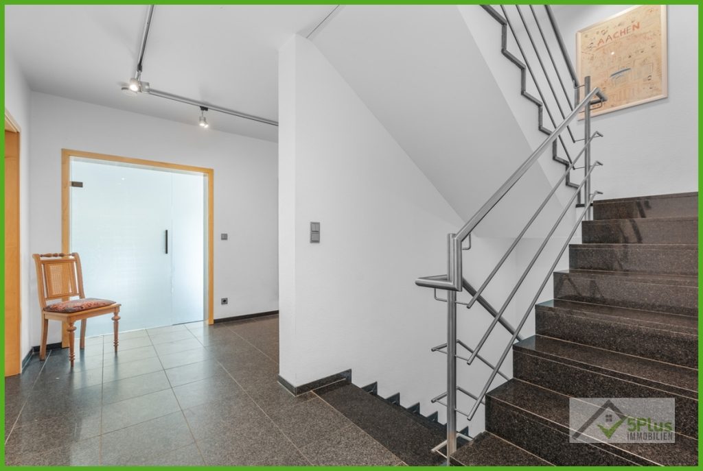 Immobilienangebot - Inden - Alle - + 5PLUS + RAUM, RUHE, LEBENSQUALITÄT: EXKLUSIVES EINFAMILIENHAUS AUF CA. 201M² IN INDEN / ALTDORF +
