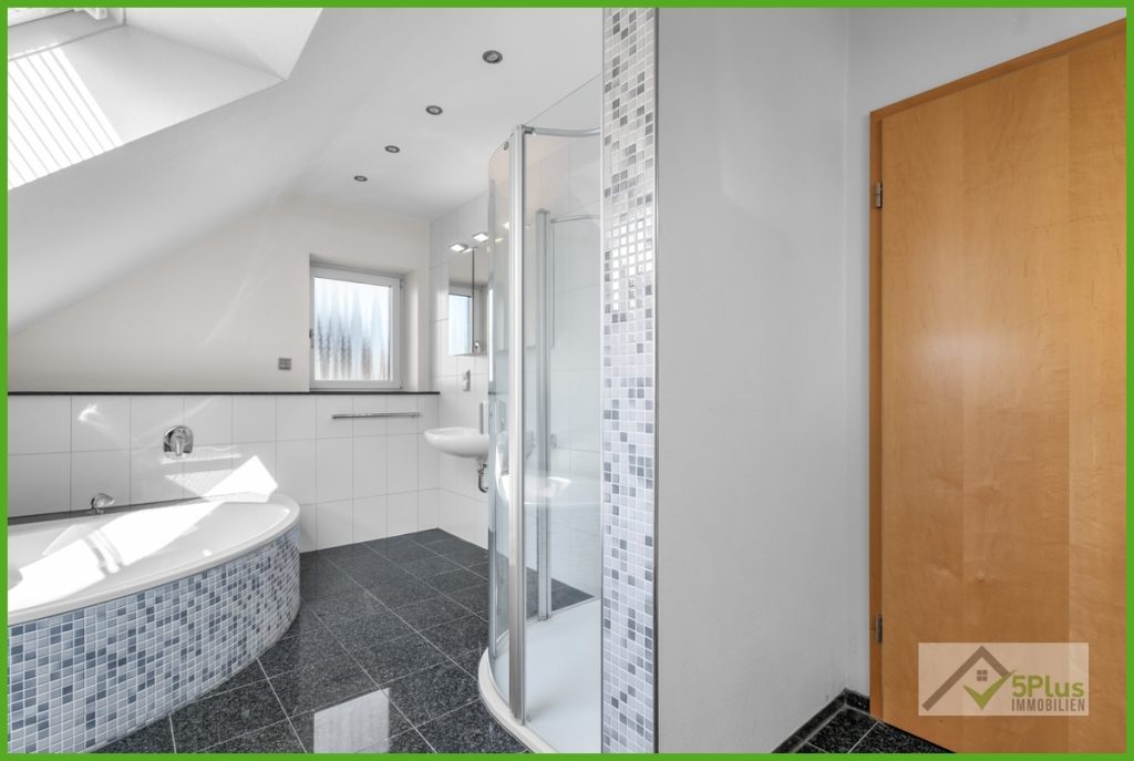 Immobilienangebot - Inden - Alle - + 5PLUS + RAUM, RUHE, LEBENSQUALITÄT: EXKLUSIVES EINFAMILIENHAUS AUF CA. 201M² IN INDEN / ALTDORF +