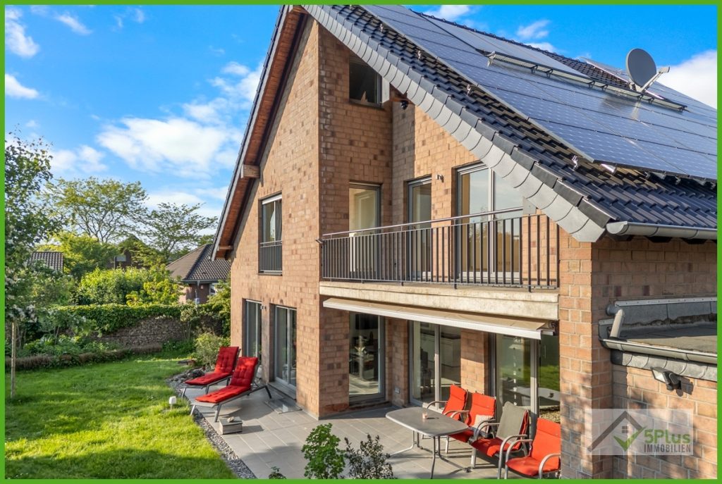 Immobilienangebot - Inden - Alle - + 5PLUS + RAUM, RUHE, LEBENSQUALITÄT: EXKLUSIVES EINFAMILIENHAUS AUF CA. 201M² IN INDEN / ALTDORF +