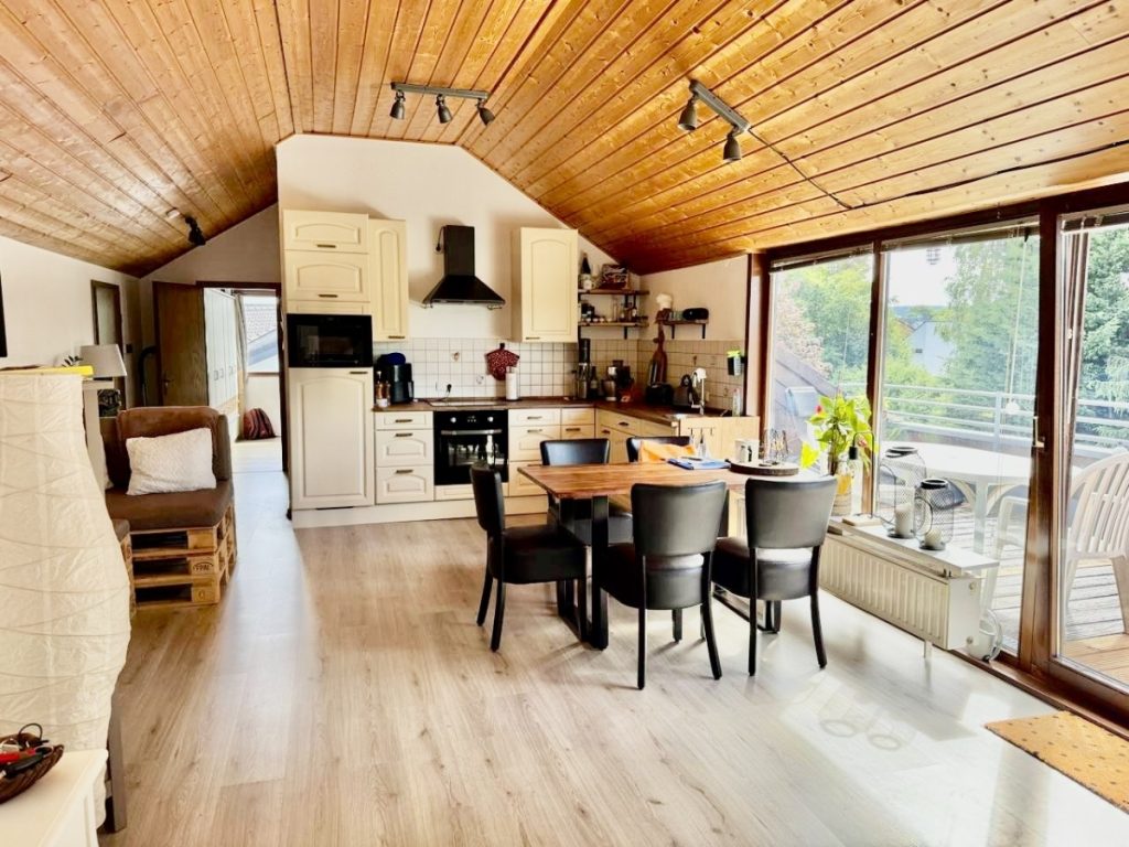 Immobilienangebot - Roetgen - Alle - Roetgen – Zuhause über den Dächern der Eifel