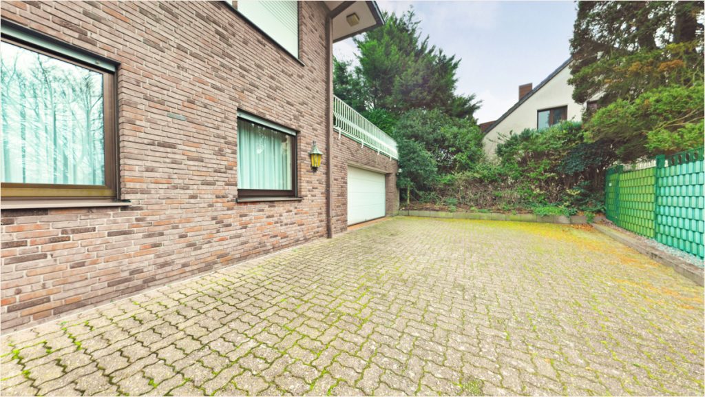 Immobilienangebot - Aachen / Haaren - Alle - Freistehendes Einfamilienhaus auf großem Grundstück in Aachen