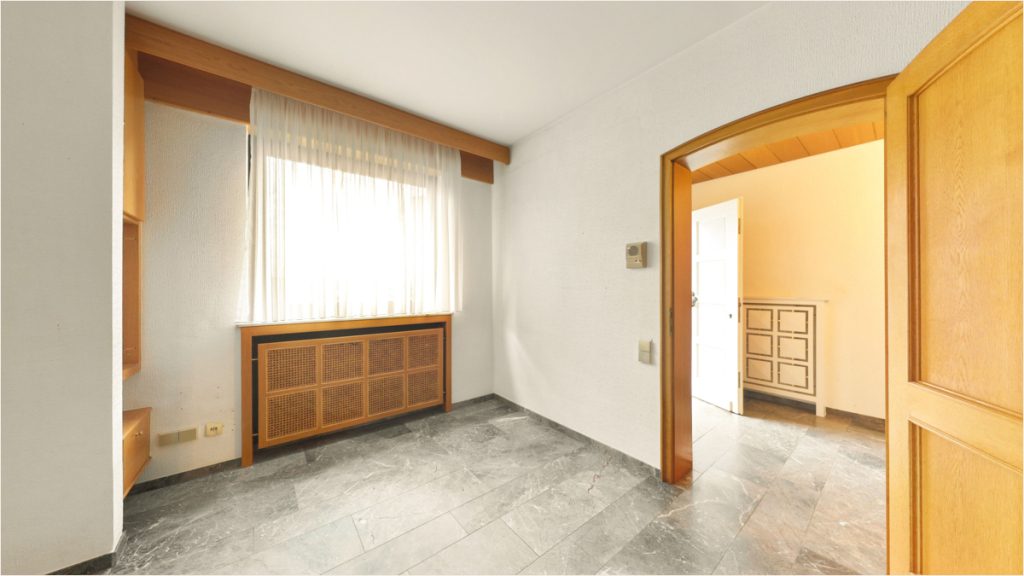 Immobilienangebot - Aachen / Haaren - Alle - Freistehendes Einfamilienhaus auf großem Grundstück in Aachen