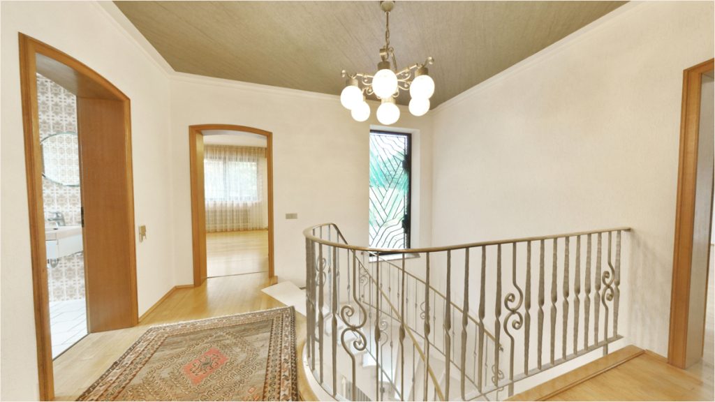 Immobilienangebot - Aachen / Haaren - Alle - Freistehendes Einfamilienhaus auf großem Grundstück in Aachen
