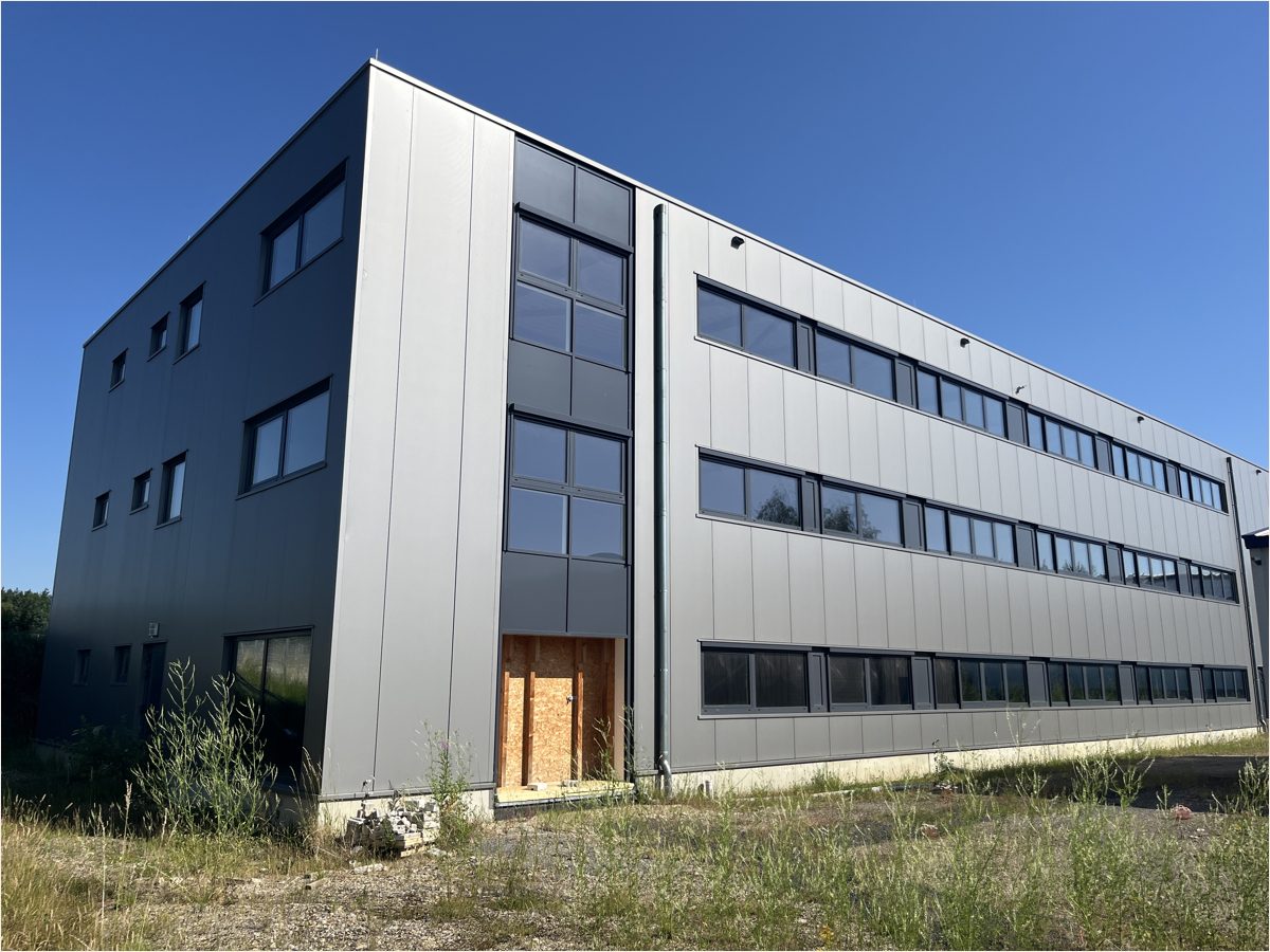 Immobilienangebot - Roetgen - Alle - Rohbau-Bürogebäude mit Bestandslagerhalle im Gewerbegebiet Roetgen