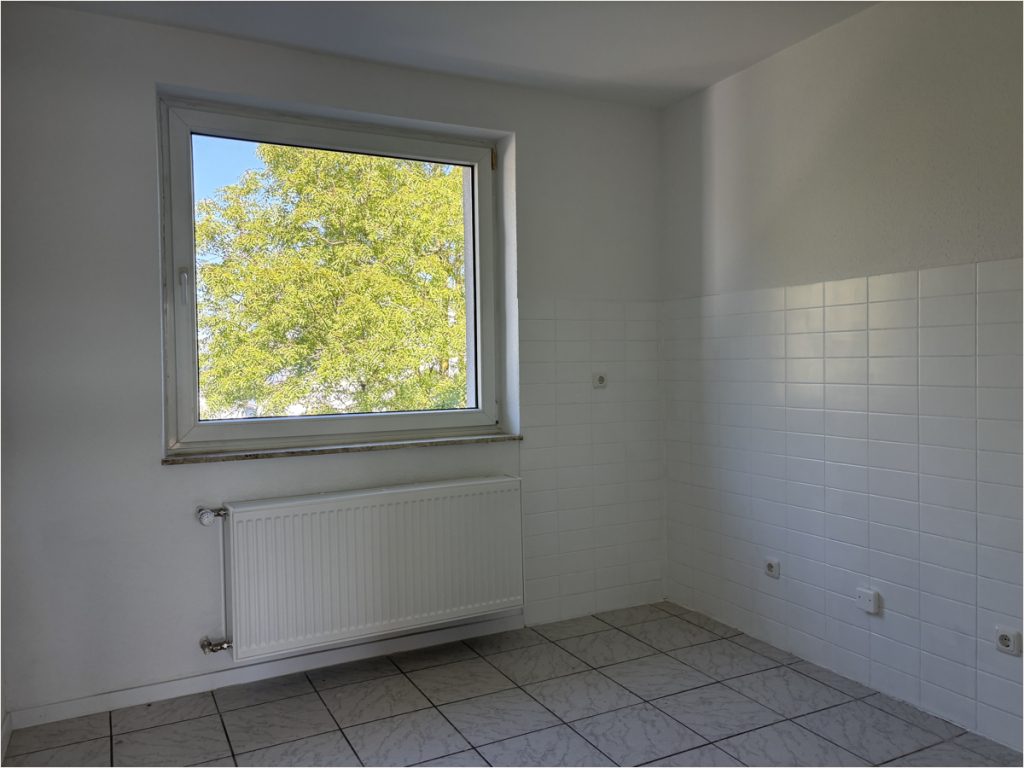 Immobilienangebot - Aachen - Alle - Charmante 3-Zimmer-Wohnung mit Balkon – Frisch renoviert und bezugsbereit