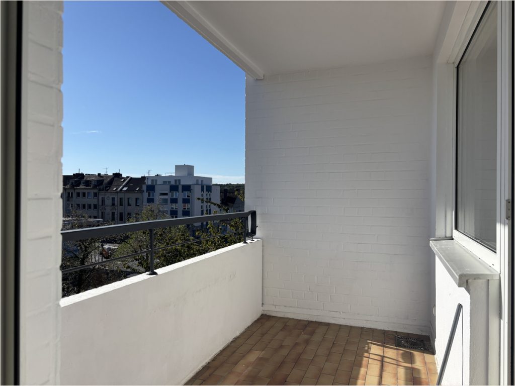 Immobilienangebot - Aachen - Alle - Charmante 3-Zimmer-Wohnung mit Balkon – Frisch renoviert und bezugsbereit