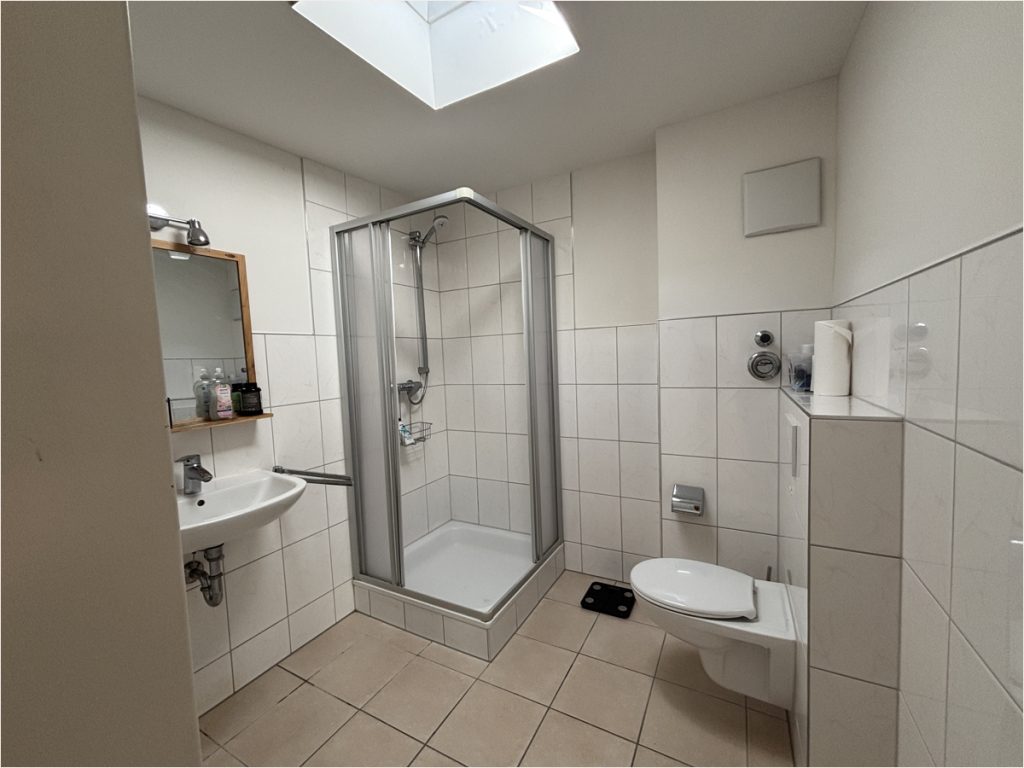 Badezimmer Immobilienangebot - Aachen / Brand - Alle - schöne 2-Zimmer-Dachgeschosswohnung mit traumhaftem Ausblick