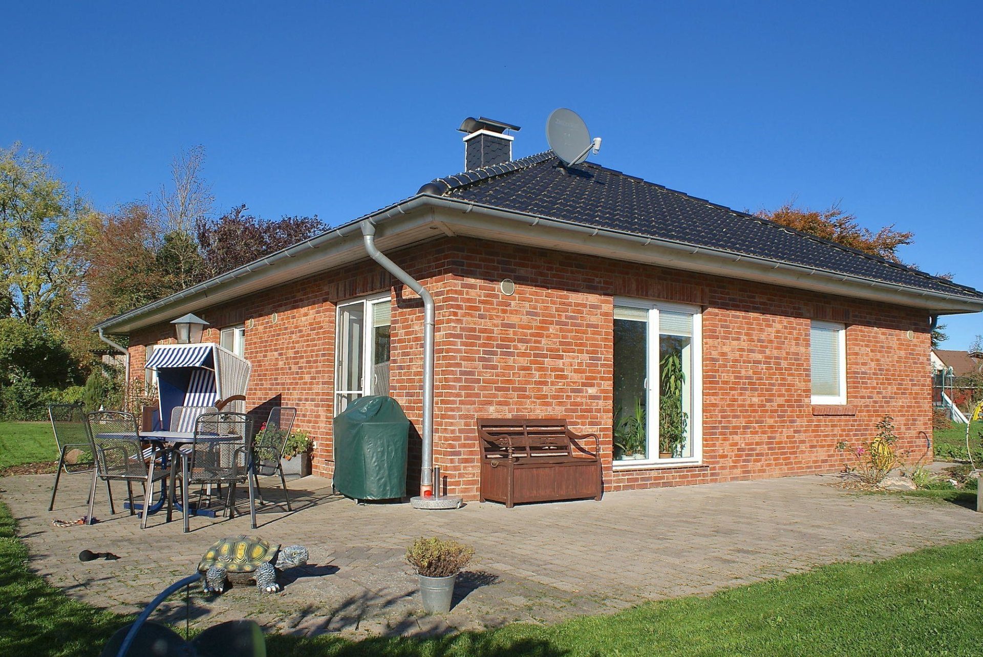 Südterrasse Immobilienangebot - Rüde - Alle - Senioren- und familiengerechter Bungalow mit Wärmepumpe direkt bei Satrup!