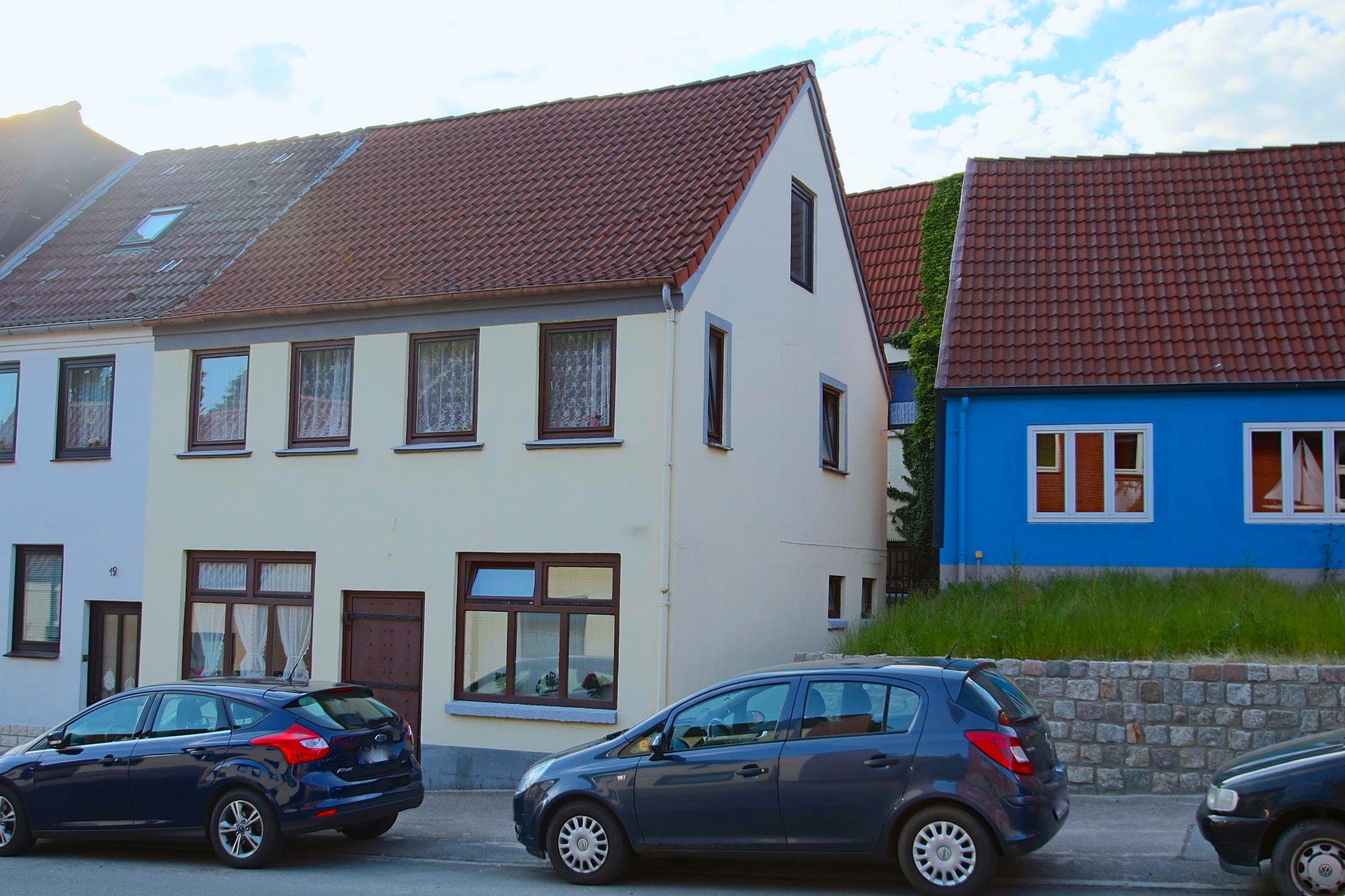 Immobilienangebot - Flensburg - Alle - Einfachstes Anlageobjekt mit 5 Wohneinheiten, nahe der Innenstadt und Uni!