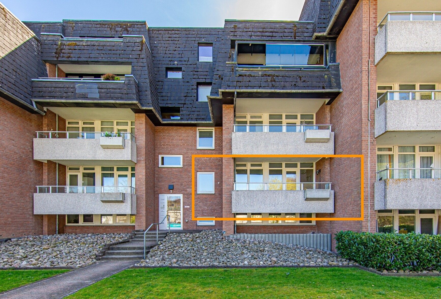 Immobilienangebot - Harrislee - Alle - Wohnen am Wasser: 2,5 Zimmer, 72 m², zwei Balkone und viel Lebensqualität