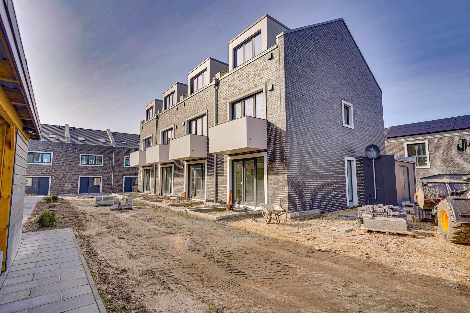 Immobilienangebot - Glücksburg - Alle - Komfort Reihenhaus! 4,5 Zi.,103 m² Wfl., Balkon & Terrasse, 2 Bäder, Stellplz., gehobene Ausstatt.!
