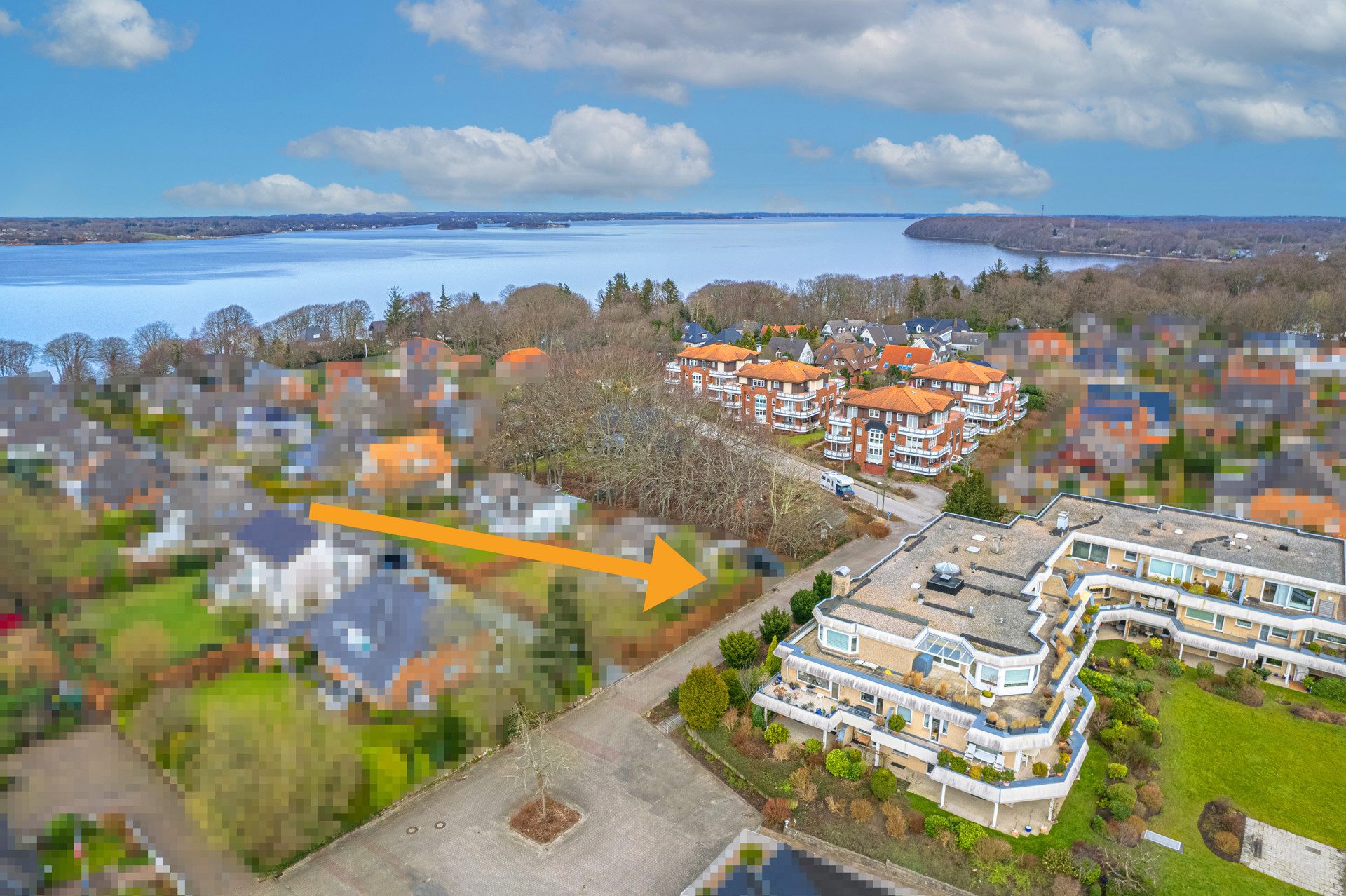 Immobilienangebot - Flensburg / Mürwik - Alle - Flensburg - Solitüde!
Schön geschnittene 2-Zi.-Whg. mit großer Terrasse
TG, Keller und Fahrstuhl!