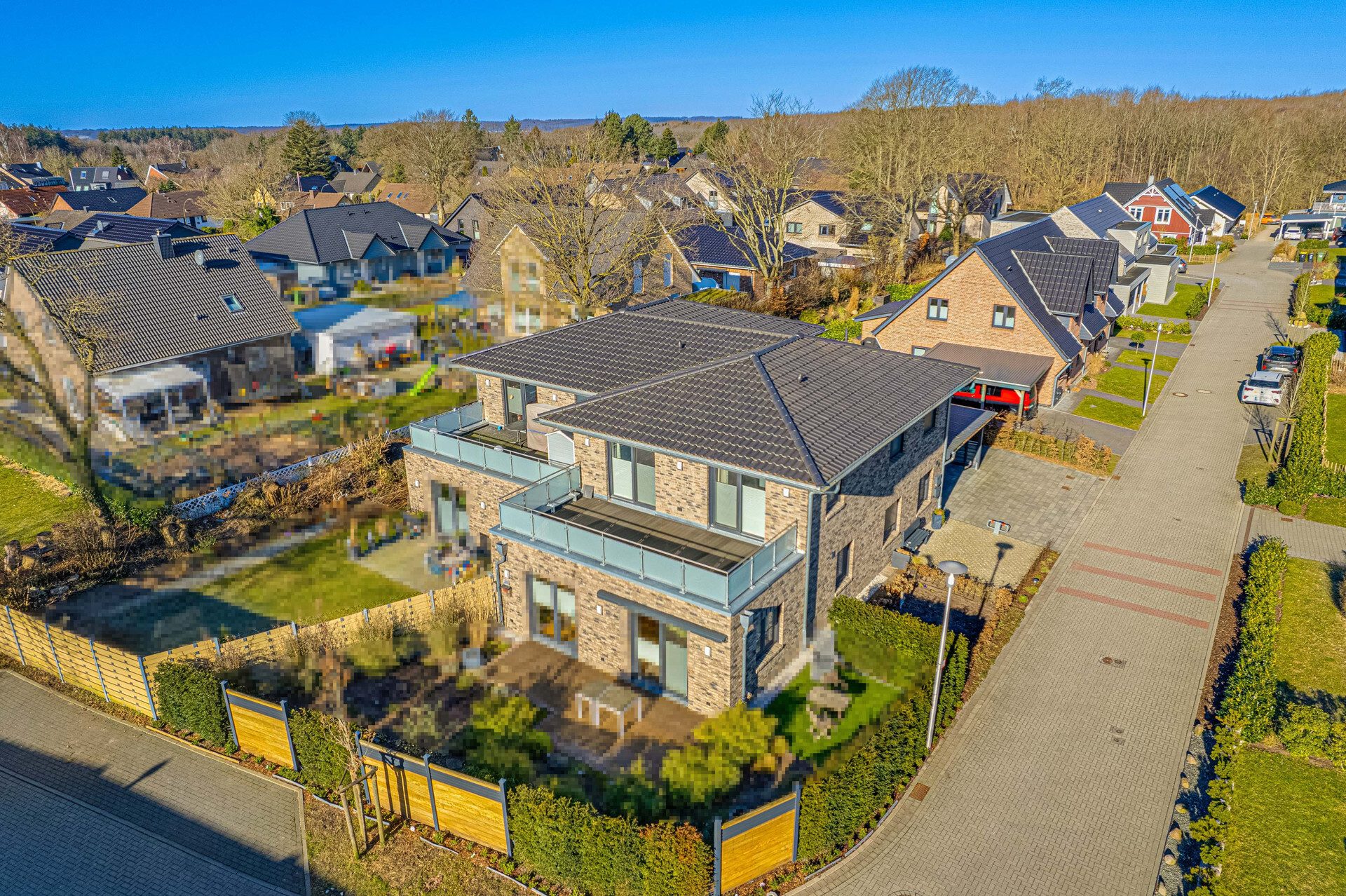 Immobilienangebot - Glücksburg - Alle - 84 m² Wohntraum in Glücksburg: Moderne ETW mit Dachterrasse, 3 Zimmern und Haus-Charakter!