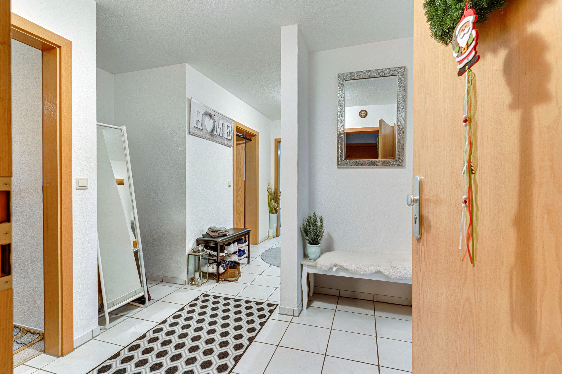 Immobilienangebot - Niebüll - Alle - Zum 01.04.25 frei! Gemütliche 3,5-Zi.-ETW in Niebüll: Ruhige Lage und durchdachte Raumaufteilung