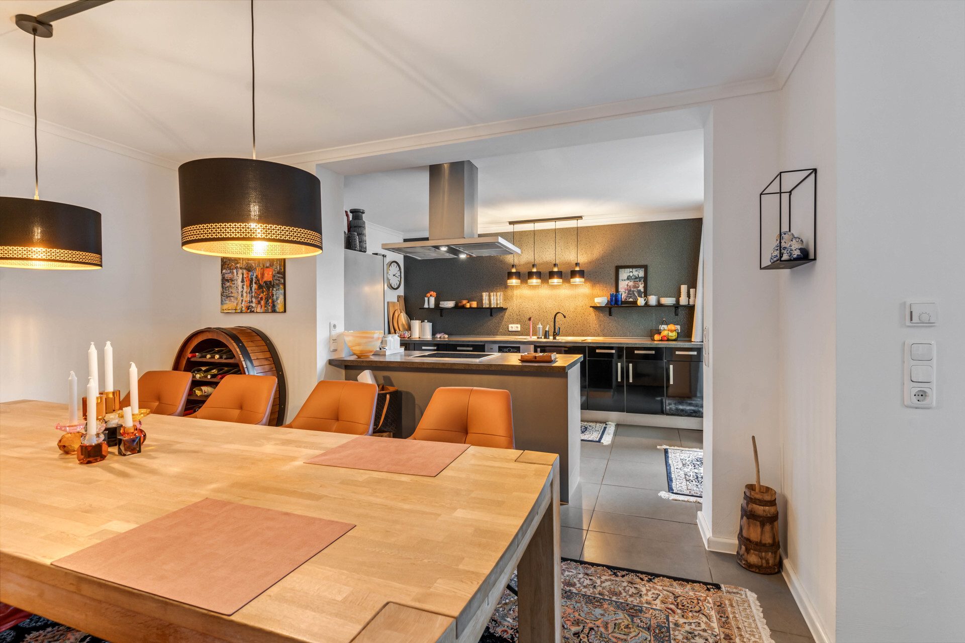 Immobilienangebot - Flensburg / Jürgensby - Alle - FL-Jürgensby: Luxuriöse Maisonette-Wohnung 
mit riesiger, teils überdachter Dachterrasse!