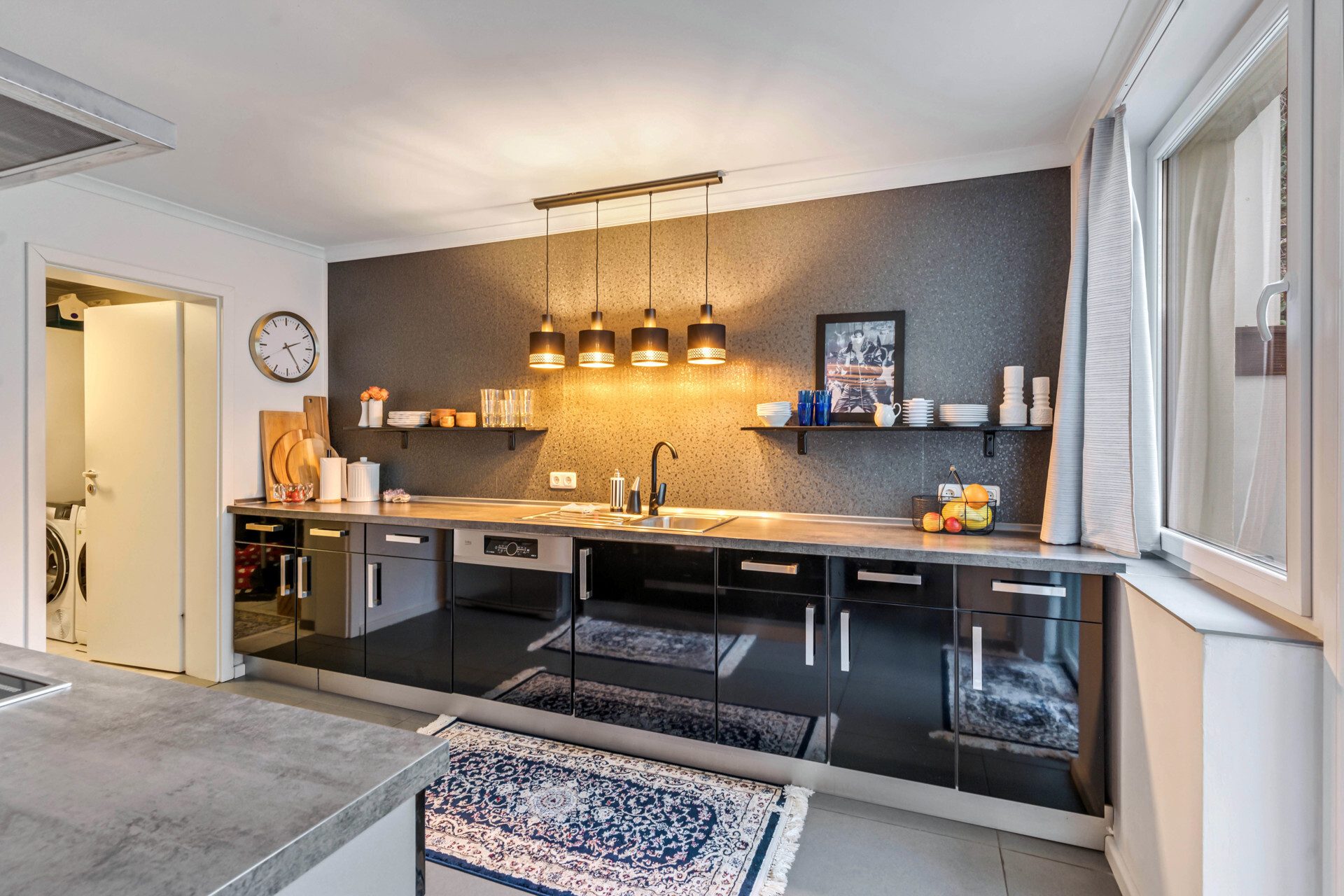 Immobilienangebot - Flensburg / Jürgensby - Alle - FL-Jürgensby: Luxuriöse Maisonette-Wohnung 
mit riesiger, teils überdachter Dachterrasse!