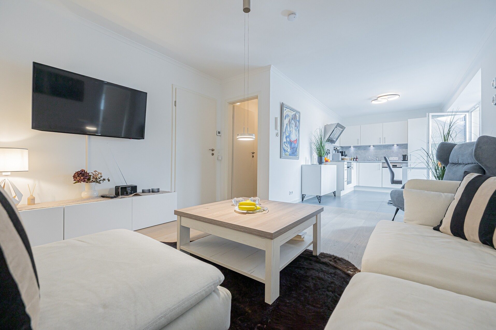 Immobilienangebot - Flensburg / Jürgensby - Alle - FL/Jürgensby: Schön geschnittene, moderne EG-Whg.!  2 Zi. mit sonniger Terrasse & wohnl. Kellerraum!