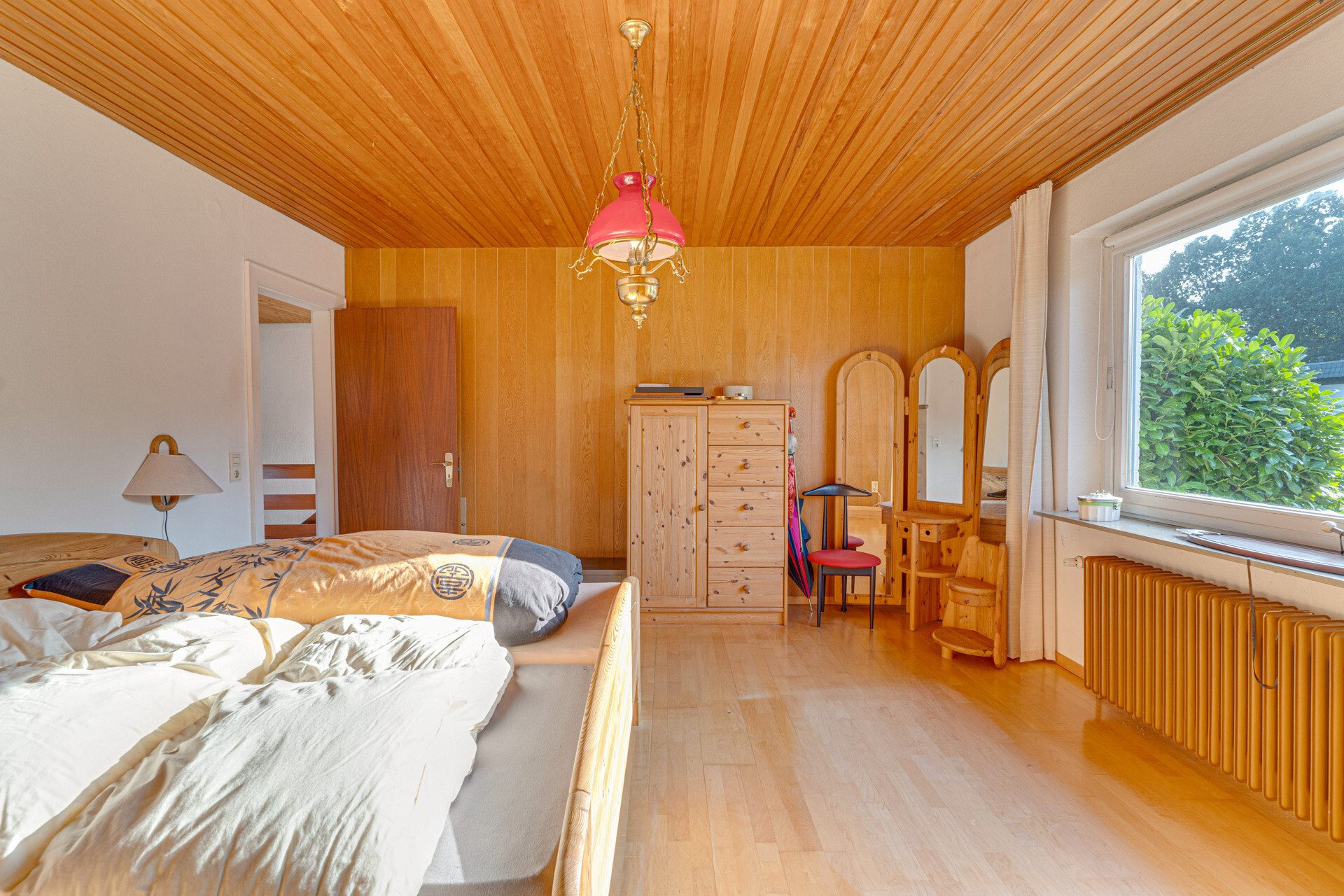 Immobilienangebot - Flensburg - Alle - Toller Bungalow in 1100m Wassernähe - 
4 Zi., ca. 125 m² Wfl., ca. 738 m² Grdst., uvm.
