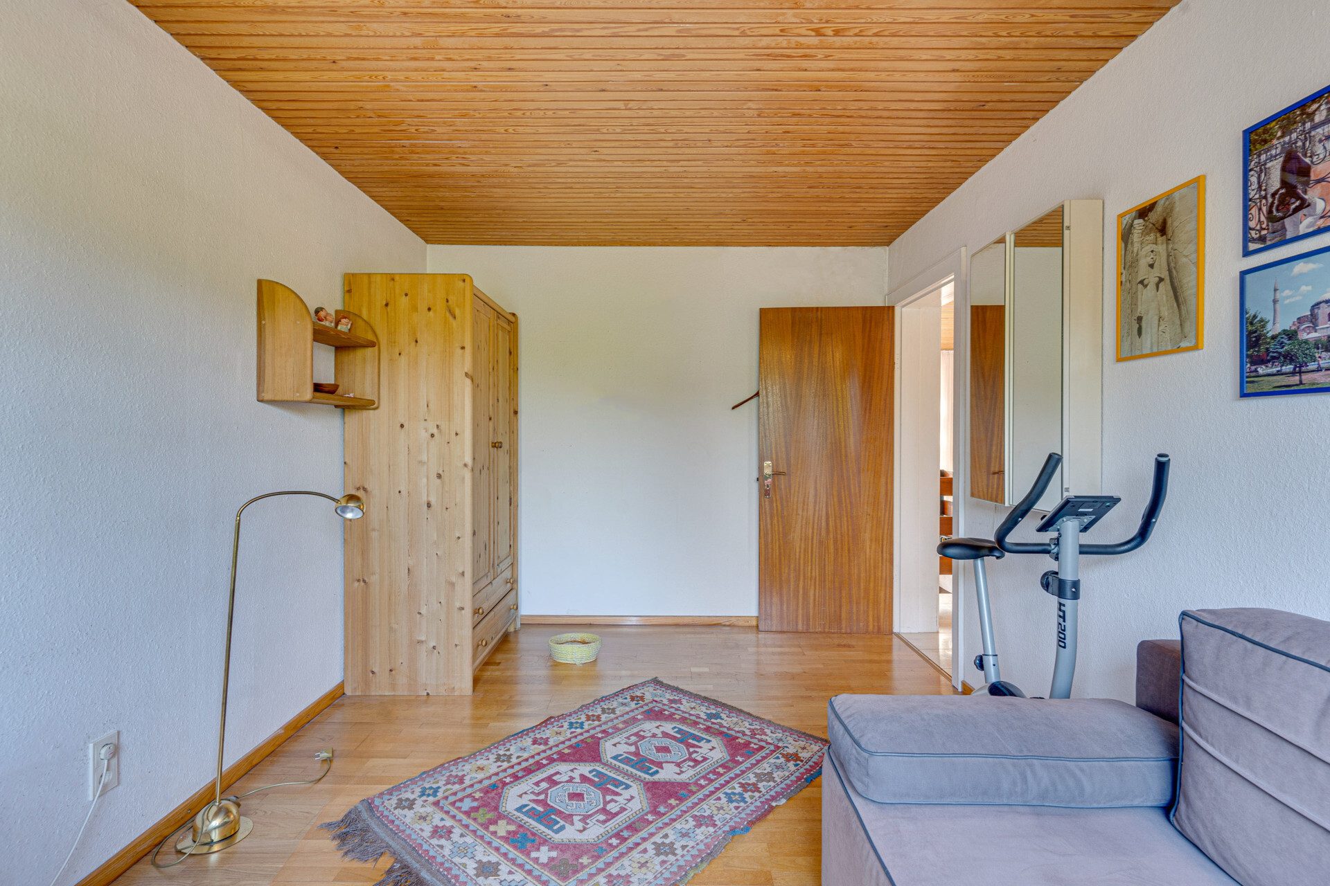 Immobilienangebot - Flensburg - Alle - Toller Bungalow in 1100m Wassernähe - 
4 Zi., ca. 125 m² Wfl., ca. 738 m² Grdst., uvm.