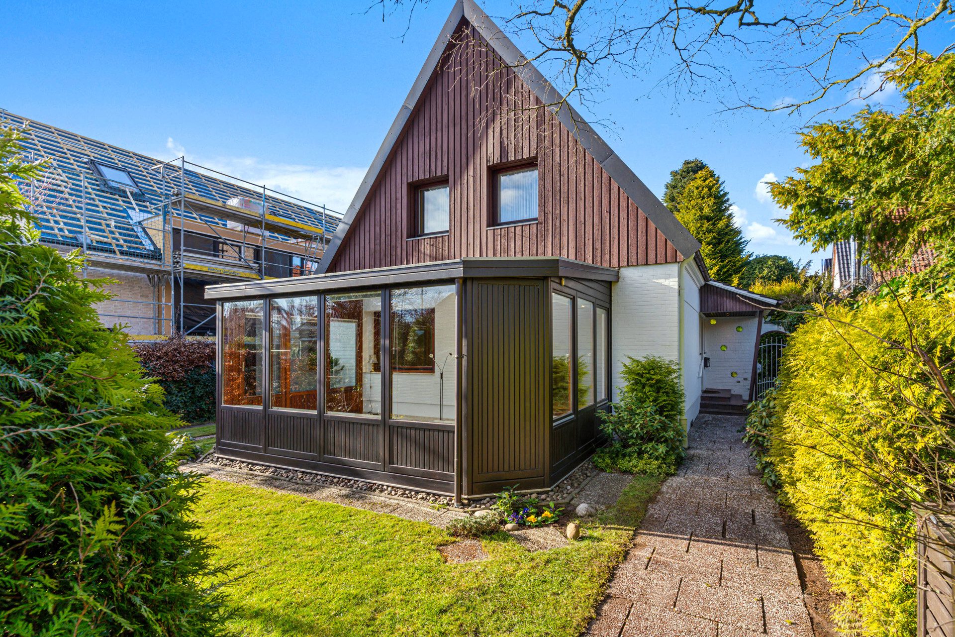 Immobilienangebot - Flensburg - Alle - Kleines Einfamilienhaus in begehrter Lage mit Wintergarten und viel Potenzial!