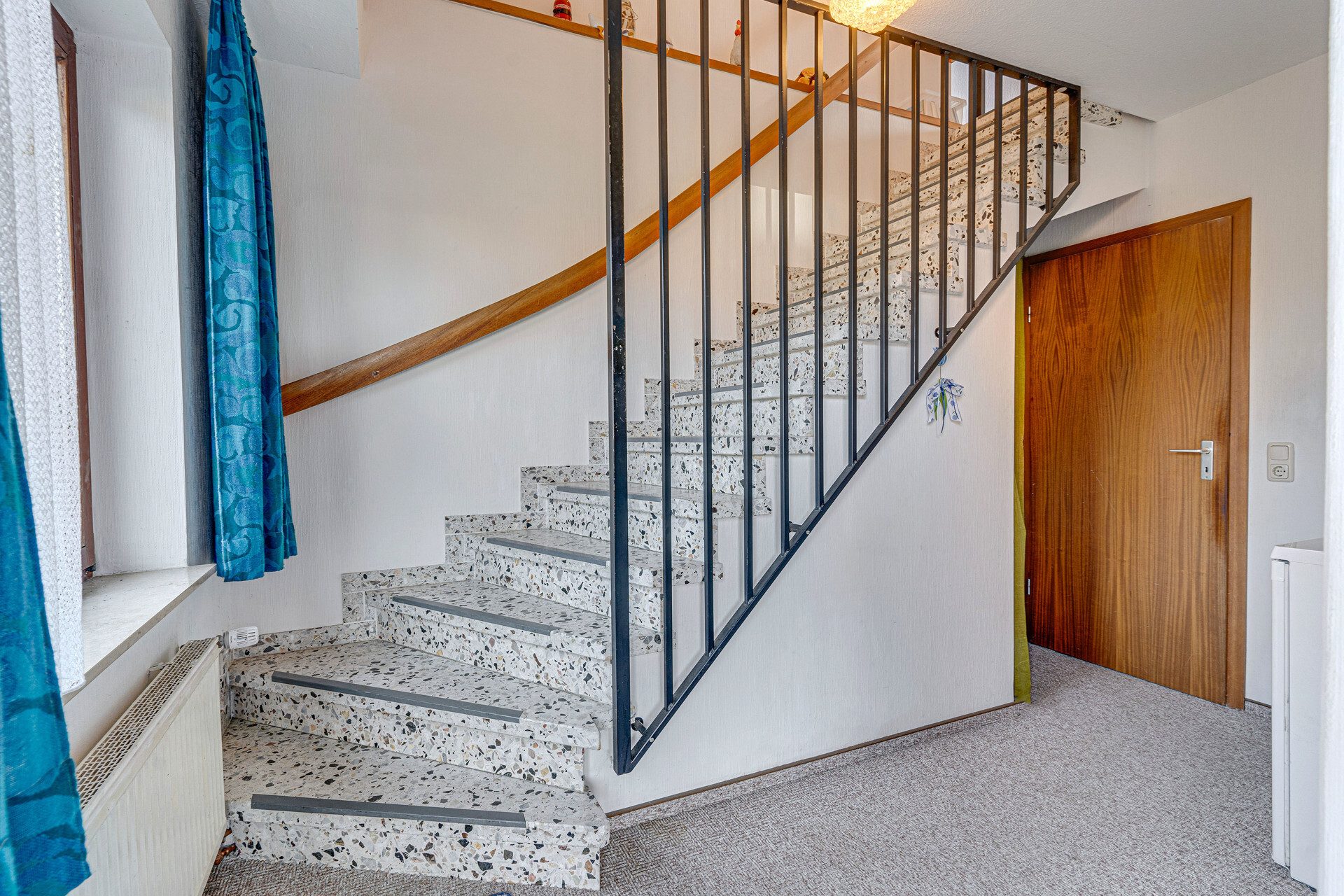 Immobilienangebot - Tönning - Alle - Vielseitiges EFH in Tönning: 194 qm, 9 Zi., 6 Bäder & S/O-Terrasse! Nahe der Eider & dem Wattenmeer!