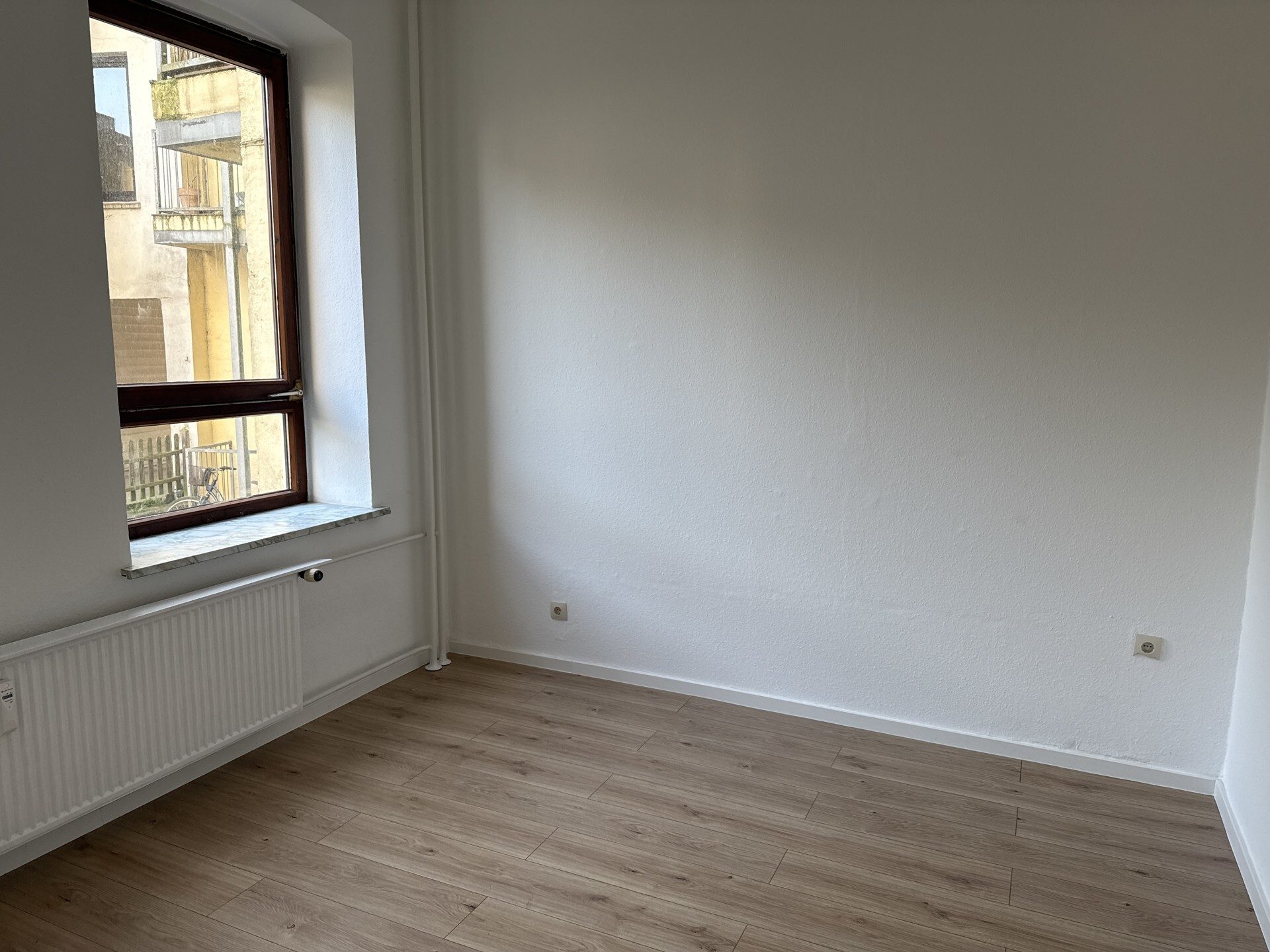 Immobilienangebot - Flensburg - Alle - Gemütliche Erdgeschosswohnung mit 3 Zimmern in zentraler Lage in Flensburg!